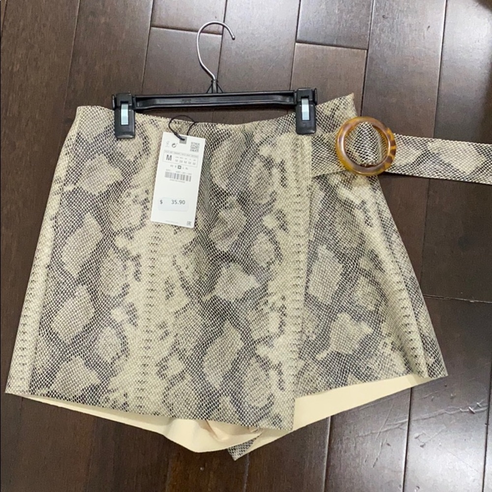 Leather snakeskin skort